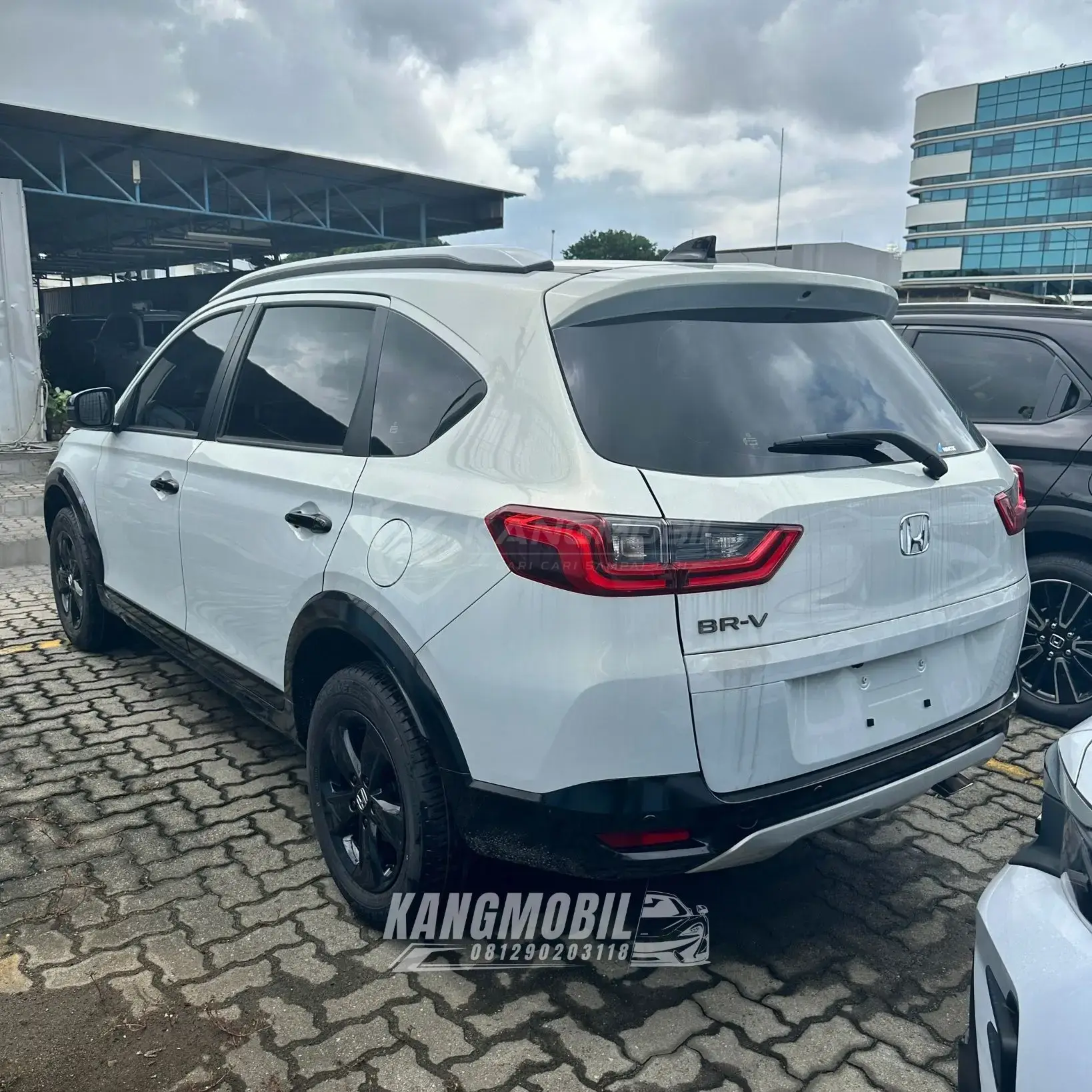 Foto 2 Honda BRV N7X E CVT