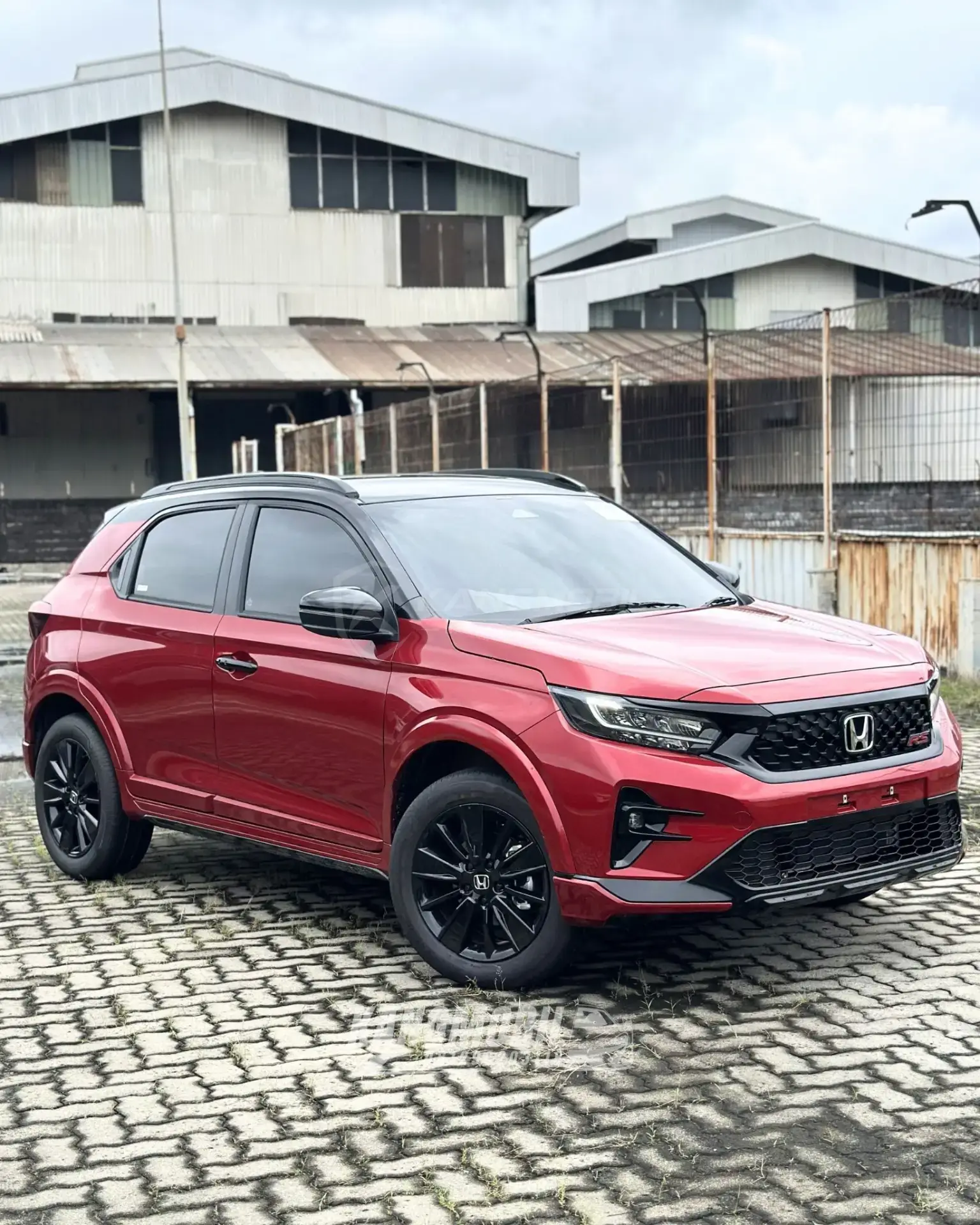 Foto 5 Honda WRV RS HS CVT Two Tone