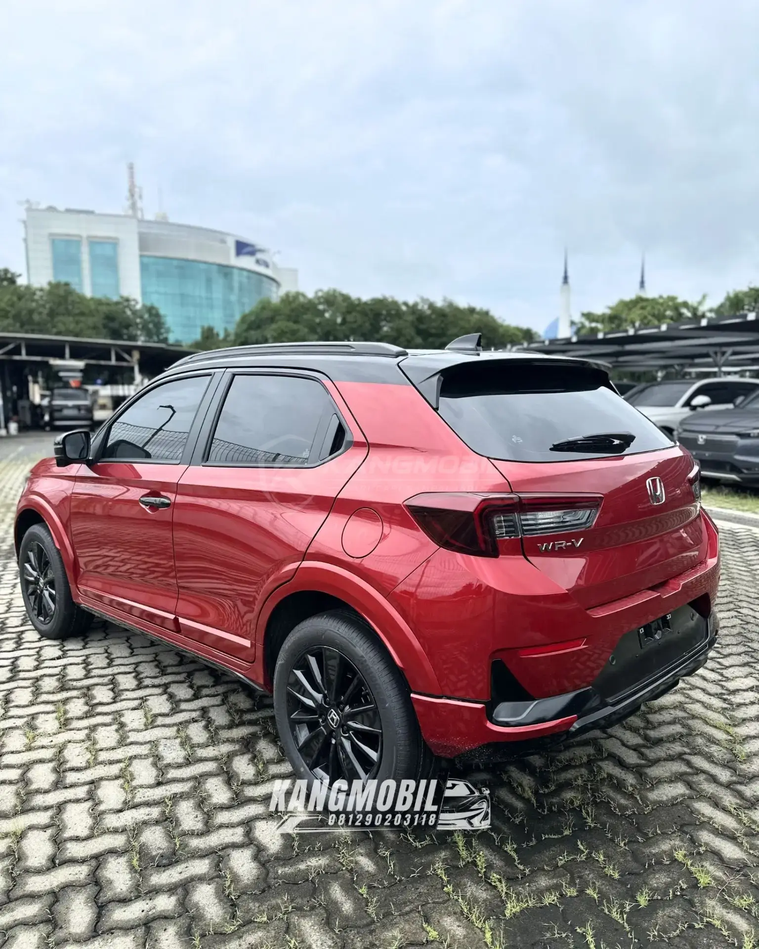 Foto 4 Honda WRV RS HS CVT Two Tone