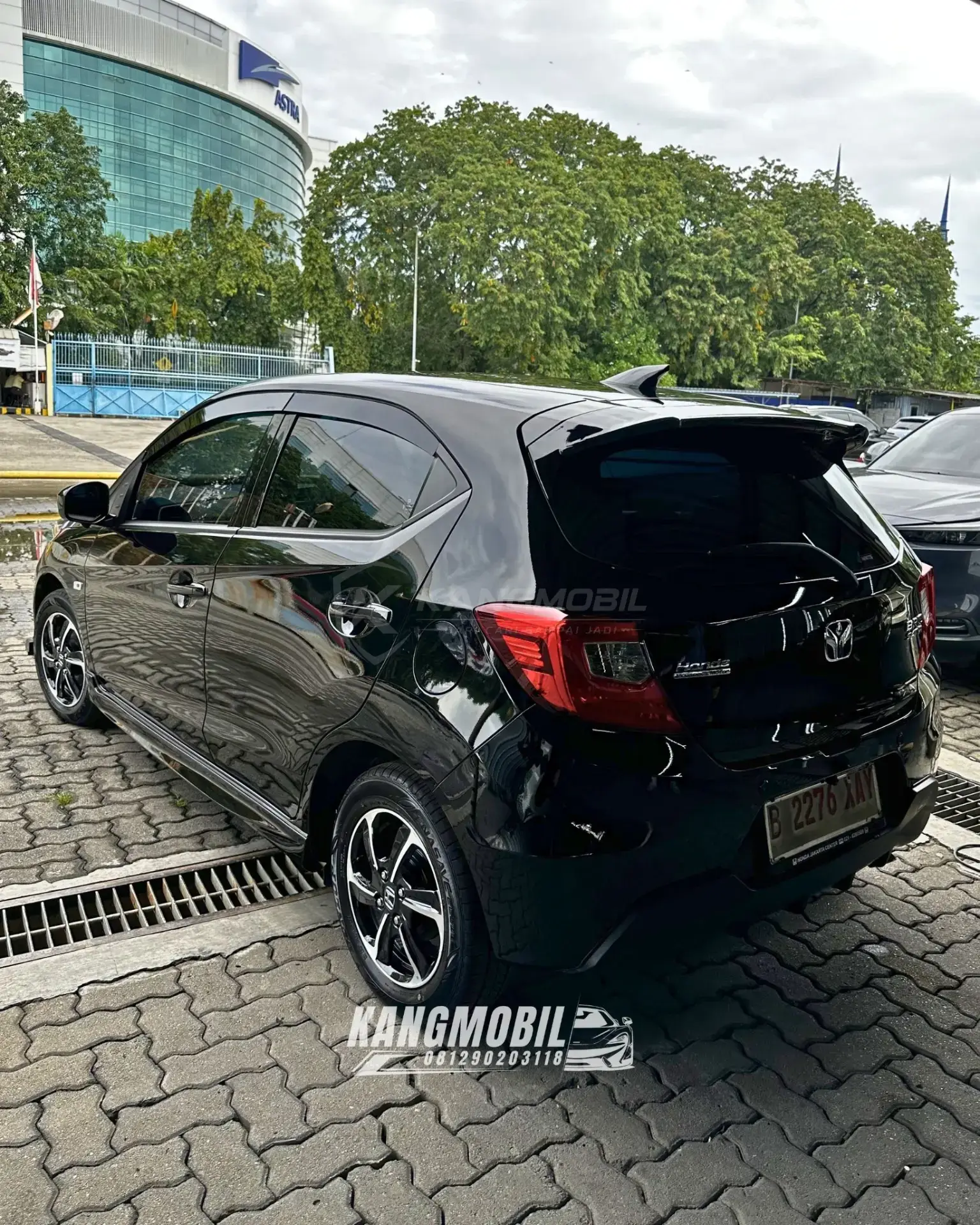 Foto 3 Brio E Spesial Edition CVT